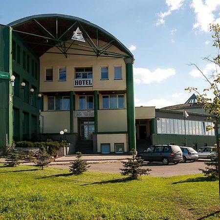Vaivorykste Hotel Šiauliai Buitenkant foto