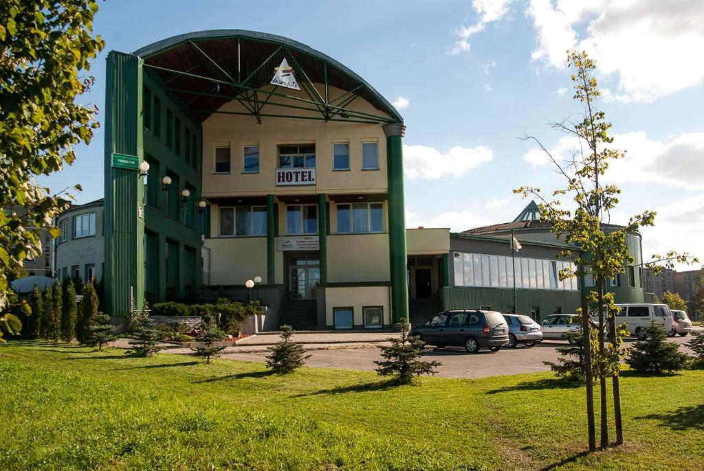Vaivorykste Hotel Šiauliai Buitenkant foto