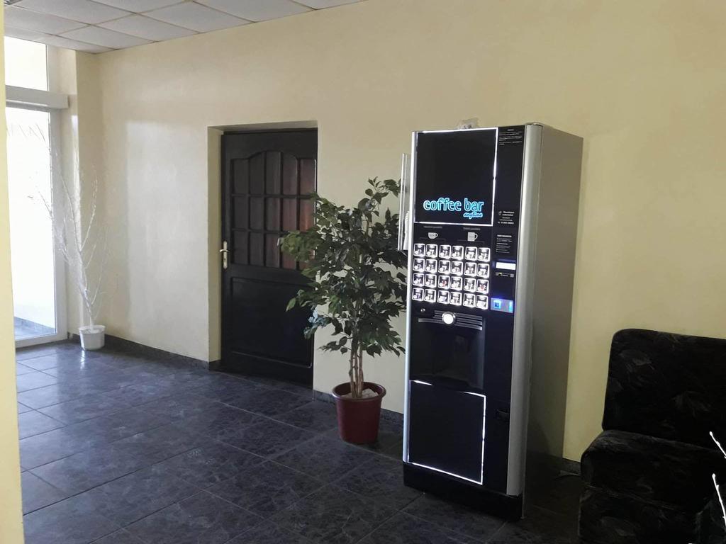 Vaivorykste Hotel Šiauliai Buitenkant foto