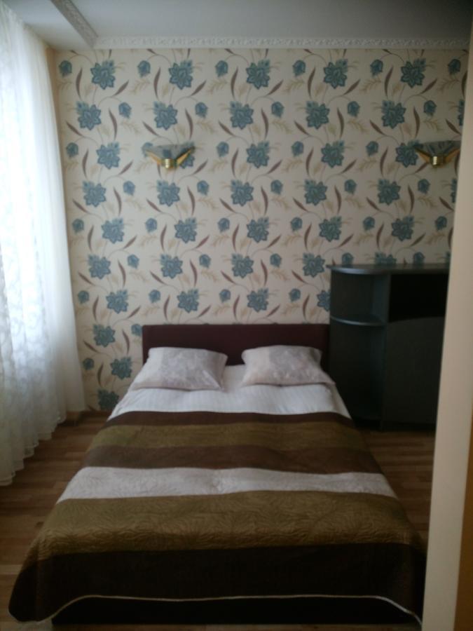 Vaivorykste Hotel Šiauliai Buitenkant foto
