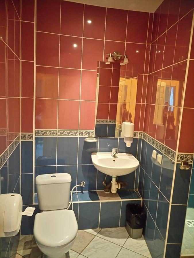 Vaivorykste Hotel Šiauliai Buitenkant foto